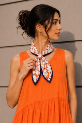 Papatya Desen Turuncu-Sarı Soft Bandana Fular 50x50 cm - 2